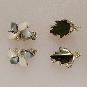 •Pair of thermoset earrings silvertone clip ons•gray white olive?•vintage•EUC•